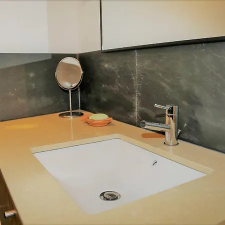 Apartment Cozy At City Center *